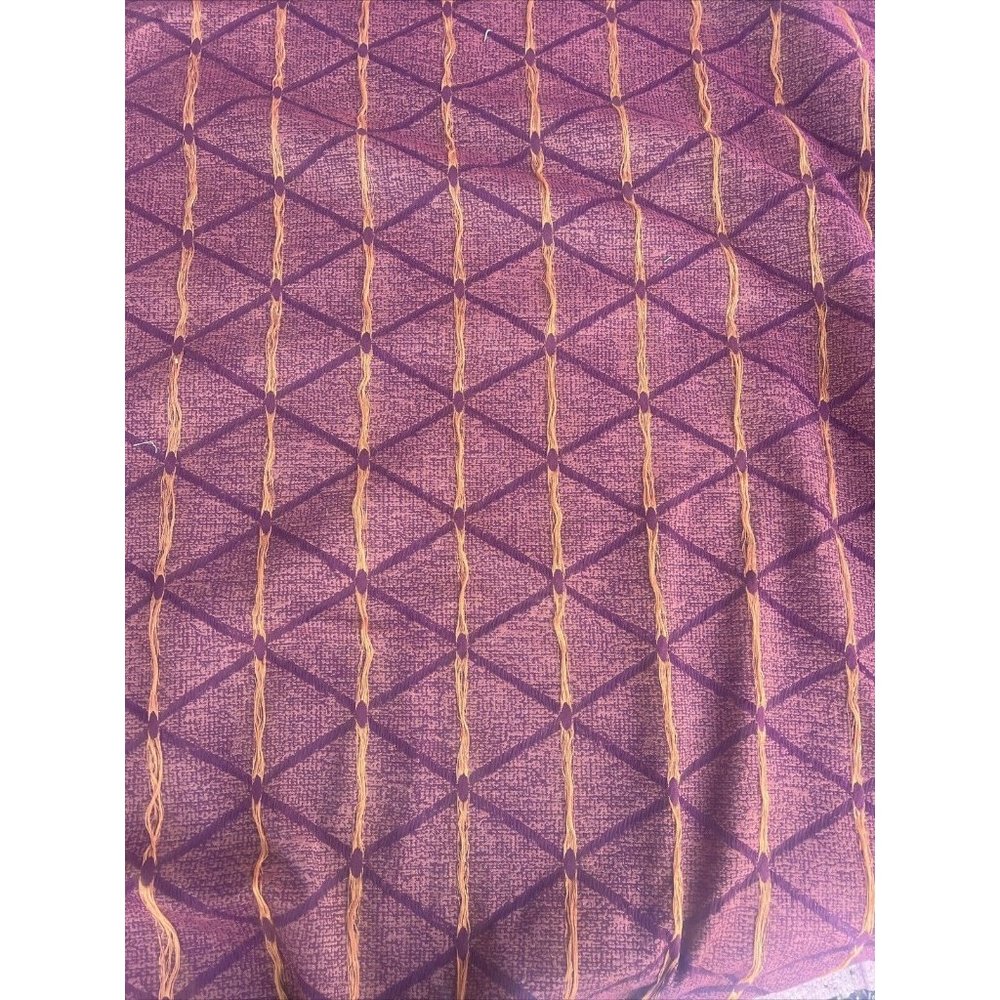 3 Yards Fabric‎ Reversible?  Not Sure Of Name.  117” x 54”. u1.
